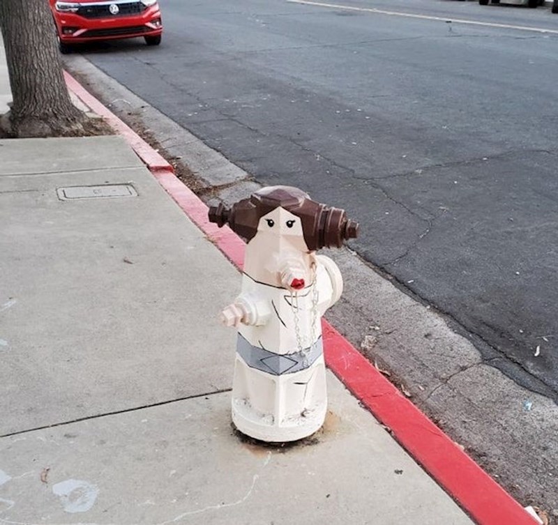 Princeza Leia kao hidrant