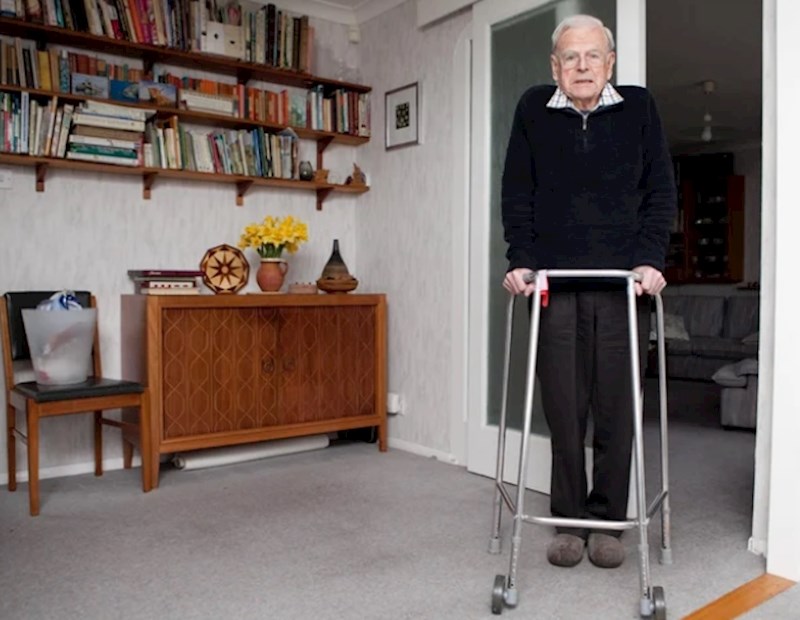 Hodalica za stare i nemoćne