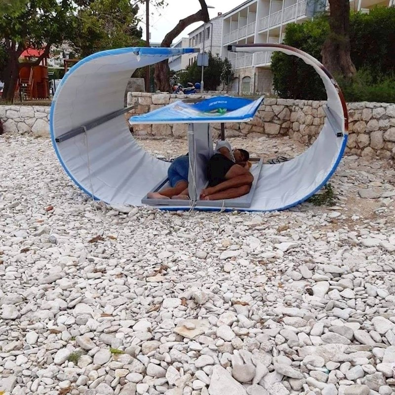 Kabina pa presvlačenje dobila je novu svrhu... :D