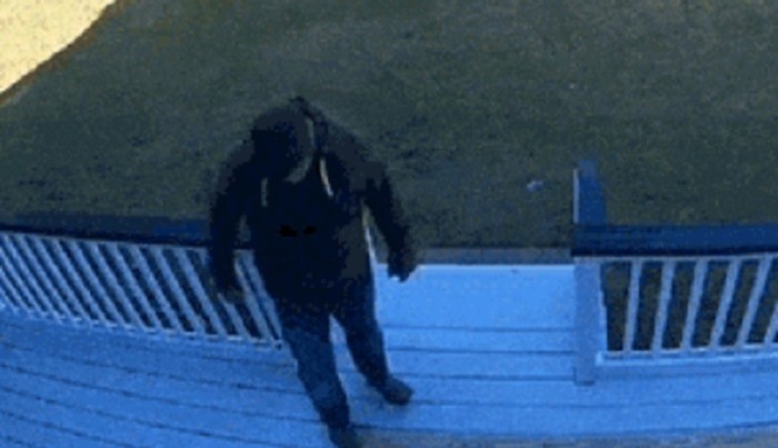 Lik je popravljao terasu, ono što mu se dogodilo je teško za opisati