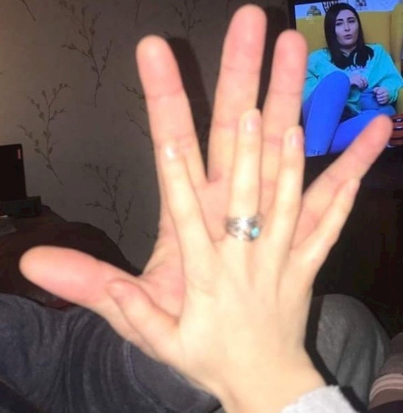 "Moja ruka i ruka moje žene..."