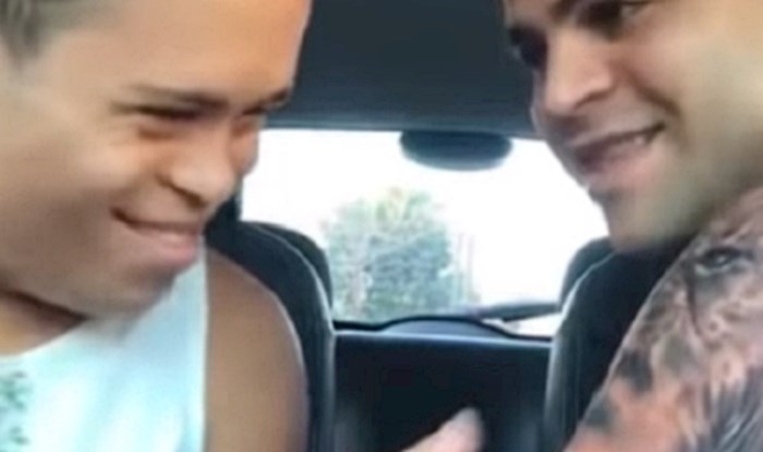 VIDEO Dečko je na ruku tetovirao lice brata s Down sindromom, njegova reakcija je prekrasna