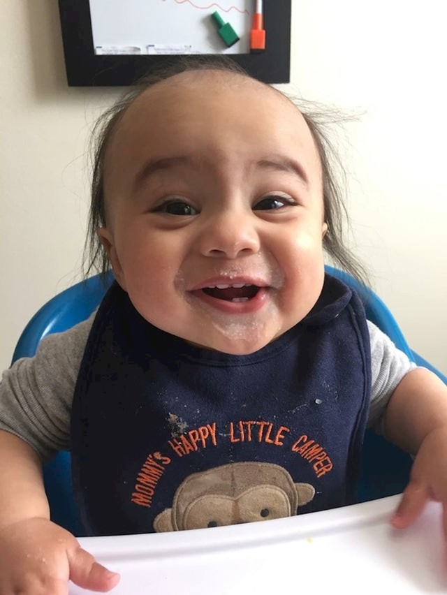 Beba koja izgleda kao Danny DeVito