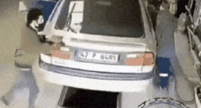 Došao je kod mehaničara, ono što mu se dogodilo još će dugo prepričavati