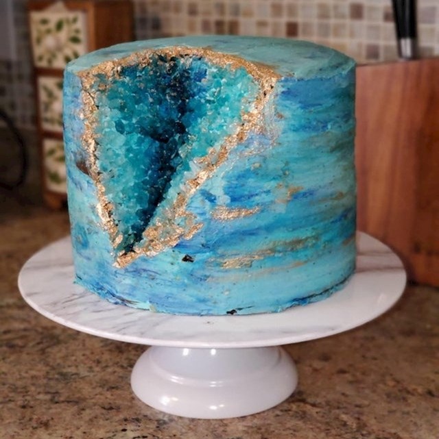 "Moja kćer se bavi geologijom, napravila sam joj ovu tortu"