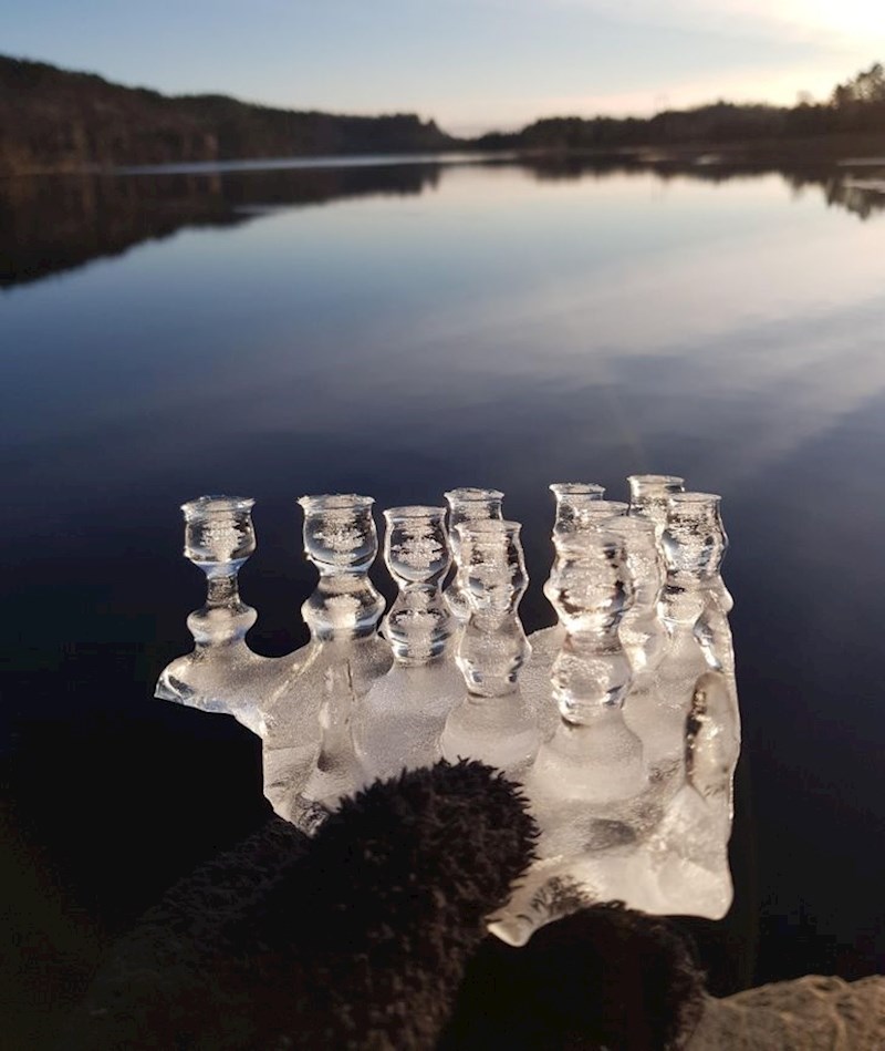 "Pronašao sam led koji izgleda kao figurice šaha"