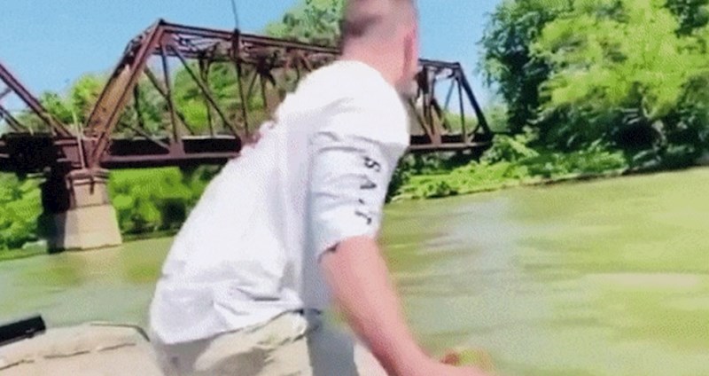 Lik je bacio limenku preko mosta, ono što se zatim dogodilo je potpuno nevjerojatno