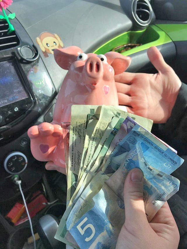 "U kasici koju sam platio 7 dolara pronašao sam 170 dolara!"