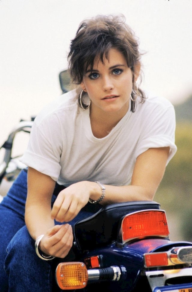 Courteney Cox, 1987. godine
