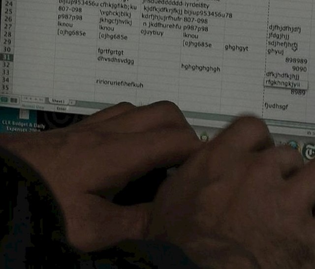 u filmu Nezamislivo, upravljalii su nuklearnom bombom udarajući po tipkovnici u Excel tablicu.