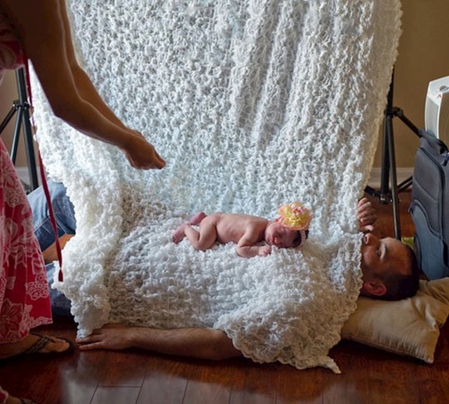 Kako smiriti bebu za fotografiranje: