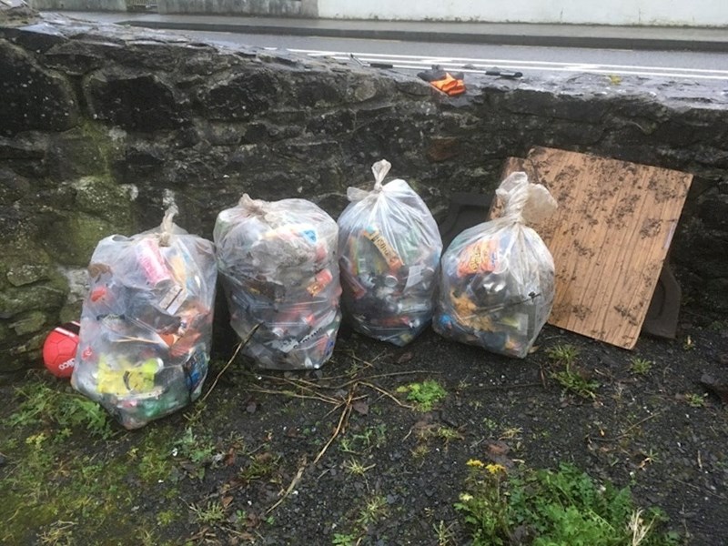 Trebalo im je 2 sata i 4 vreće za smeće da očiste lokalni park od smeća