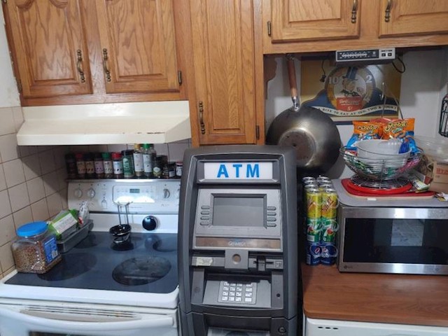 Bankomat? :D