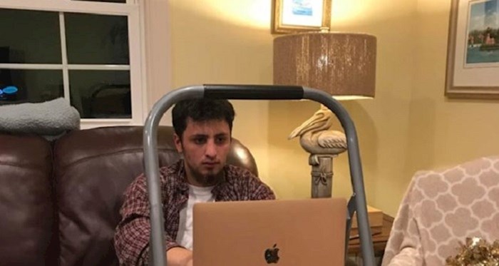 Ovaj čovjek je uz pomoć nečeg što svi imamo doma napravio stalak za laptop, pogledajte njegovo rješenje