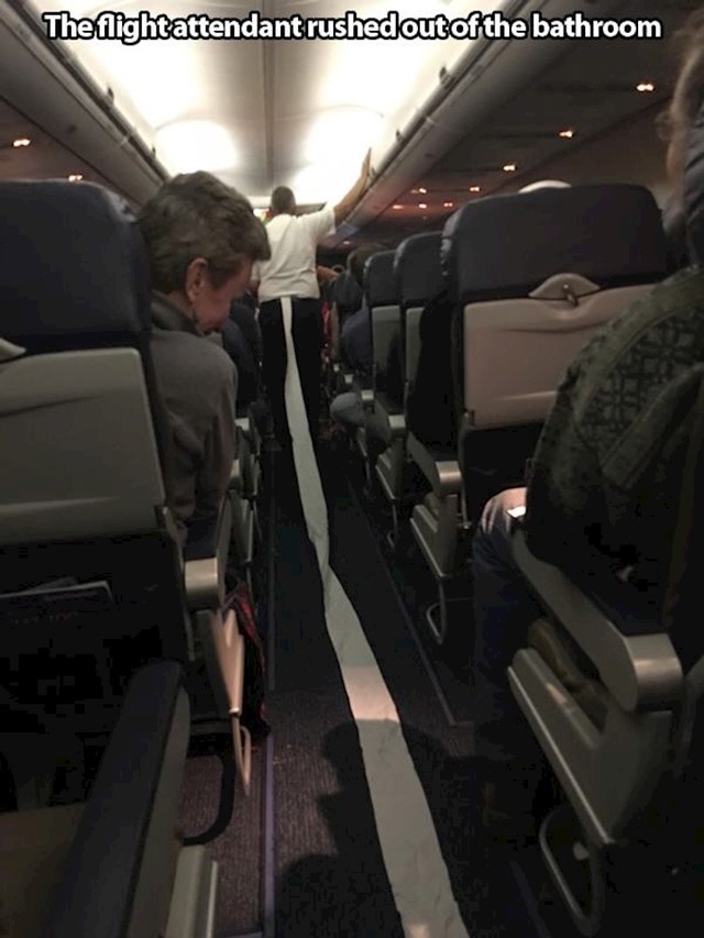 Radnik u avionu nakon wc-a...