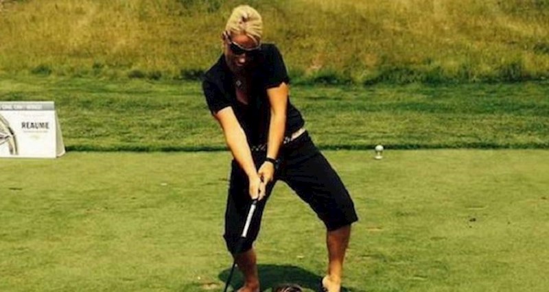 Morate vidjeti kako ovaj lik igra golf