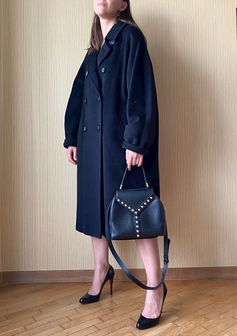 "Max Mara vintage kaput, Louboutin cipele i YSL vintage torba - sve za 50 dolara! Zaljubljena sam!"