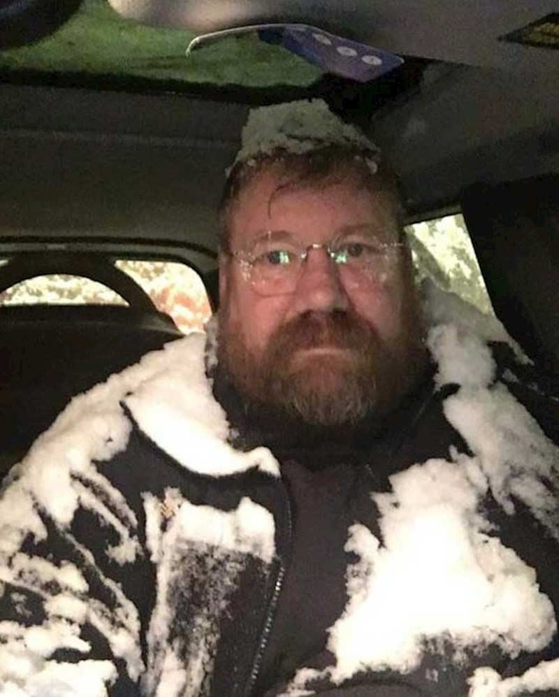 Slučajno je otvorio krovni prozor...