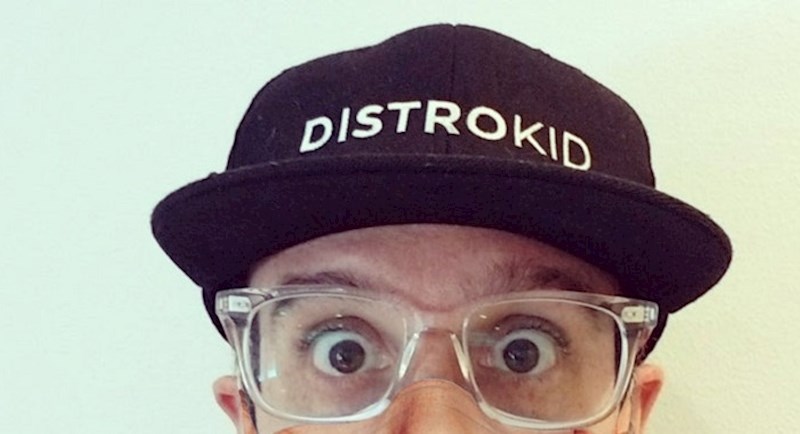 Je li ovo najbolja maska do sada? Ovaj lik nasmijao je sve oko sebe