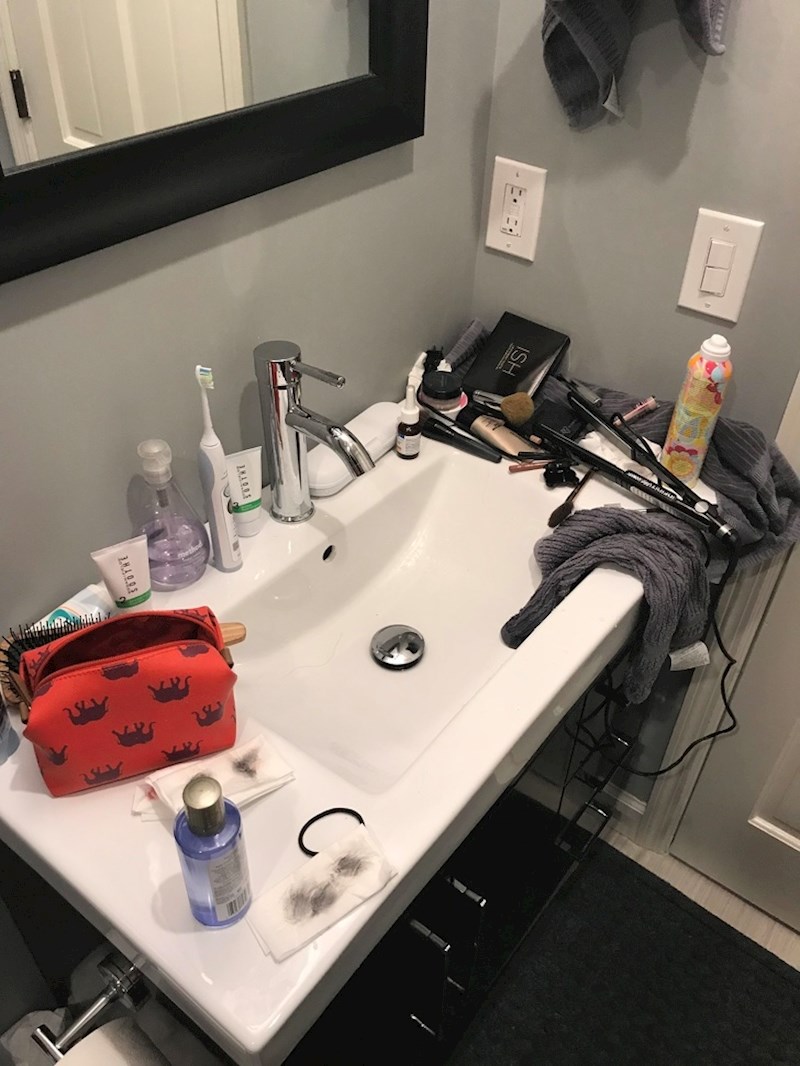 "Došla je s fakulteta i tek je 2 sata doma, a ovako izgleda naša kupaonica..."