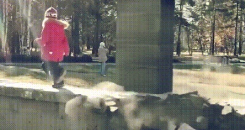 Ovako izgleda kad vam je otac majstor specijalnih efekata. Od trčanja po zidiću napravio je spektakl