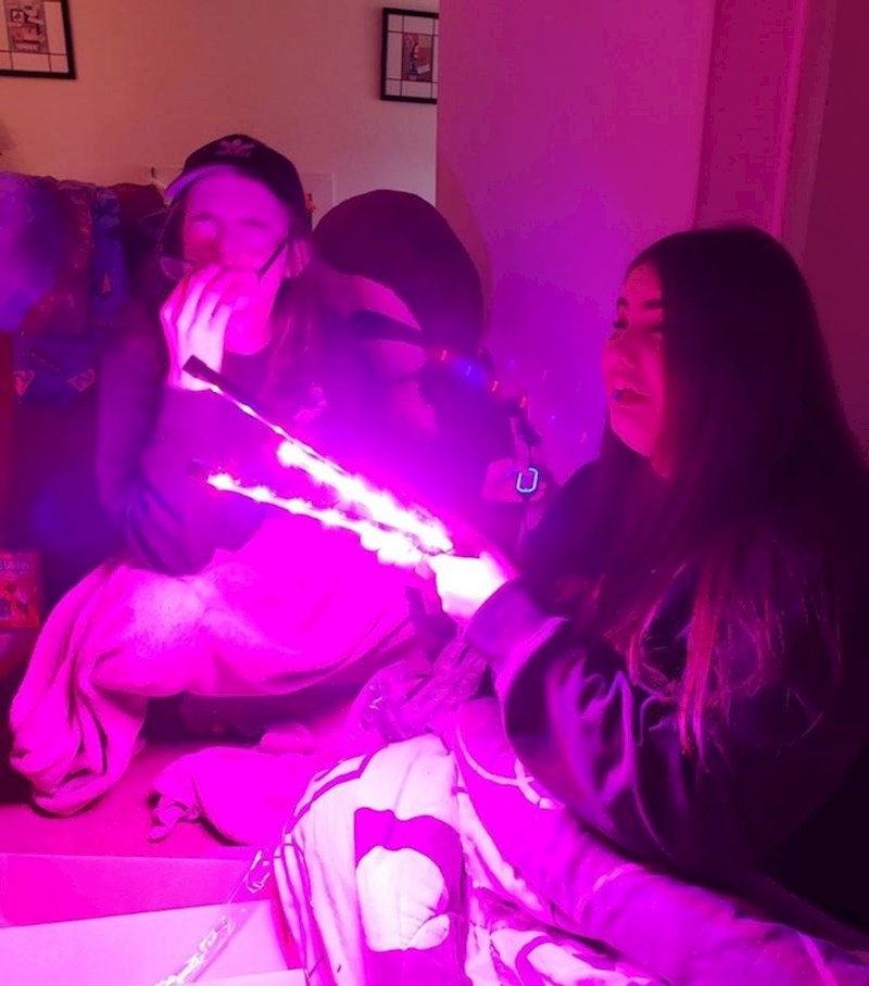 "Nisam očekivala da će božićna svjetla koja sam kupila ovoliko jako svijetliti..."