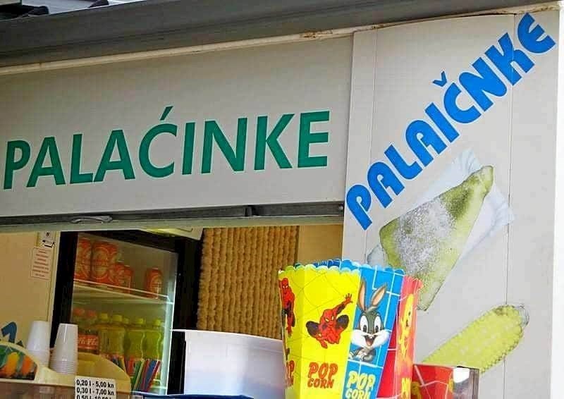 A možda je to nekakav marketinški trik... :D