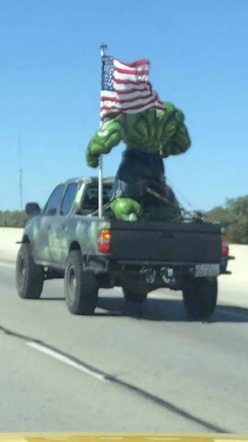 Čak su im i akcijske figurice ogromne