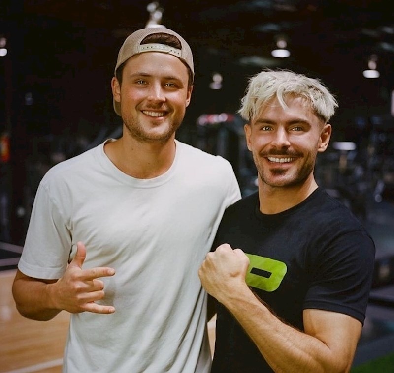 Zac Efron i njegov brat Dylan