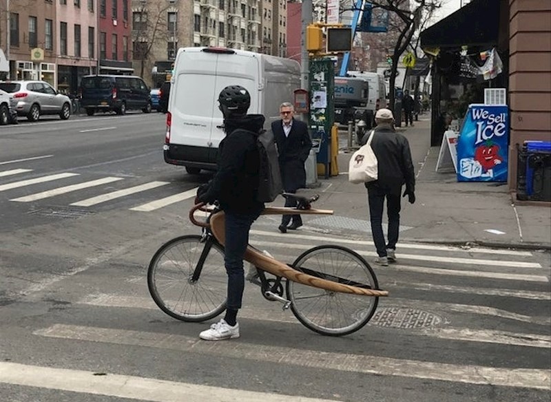 Bicikl da drvenim okvirom