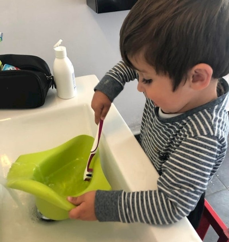 "Sva sreća pa sam vidio što radi s mojom četkicom za zube..."