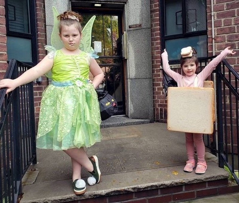 "Moje kćeri. Jedna je Zvončica, a druga tost"