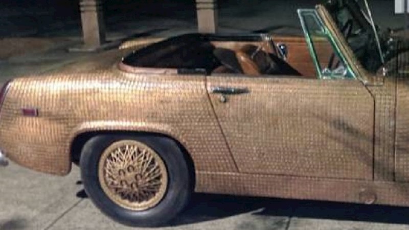 Ovaj auto izgleda neobično, začudit ćete se zbog čega