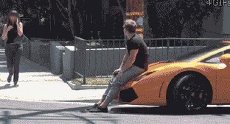 Tip je curu pozvao na vožnju skupocjenim automobilom, pogledajte njenu reakciju kada je vidjela kojim autom će se zapravo voziti