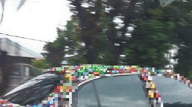 Ljudi na cesti nisu mogli vjerovati - kako je moguće da postoji ovakav auto?