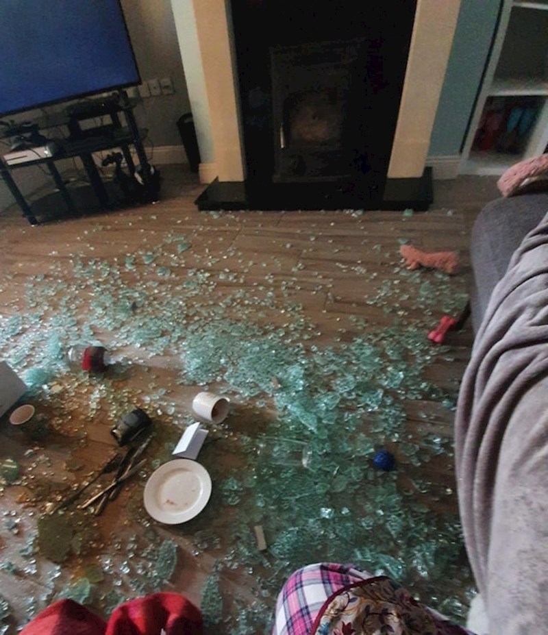 "Naš stakleni stolić za kavu samo je eksplodirao..."