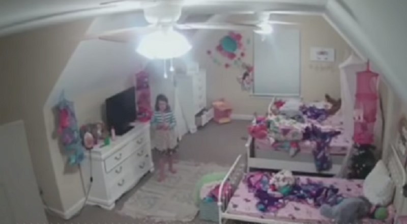 Haker je upao ovoj obitelji u sigurnosnu kameru, pogledajte jezivu snimku