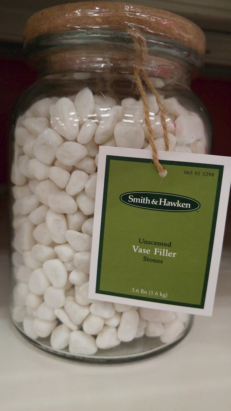 "Moja sestra rastura s božićnim poklonima, dobila sam ovo kamenje..."