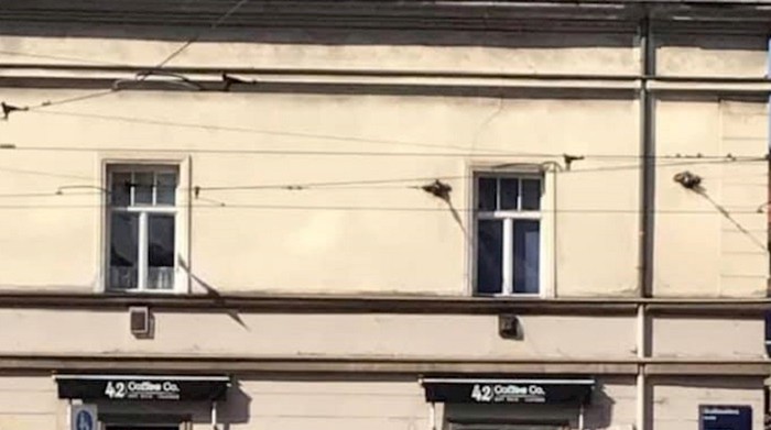Na fasadi zgrade u Draškovićevoj ulici u Zagrebu osvanuo je znakovit natpis