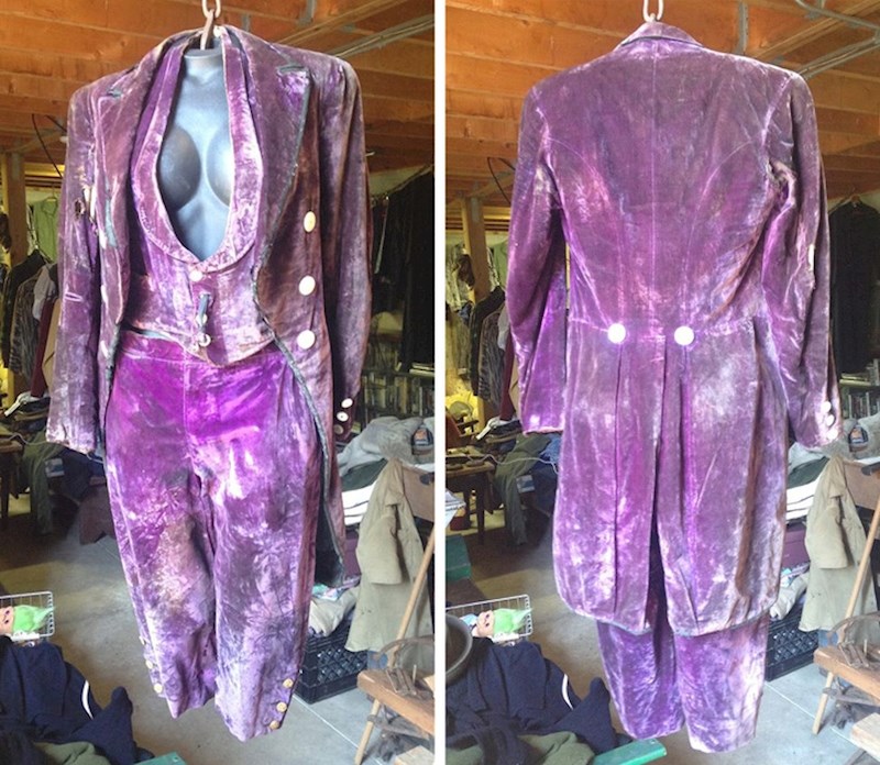 Više od 100 godina stara mađioničarska oprava