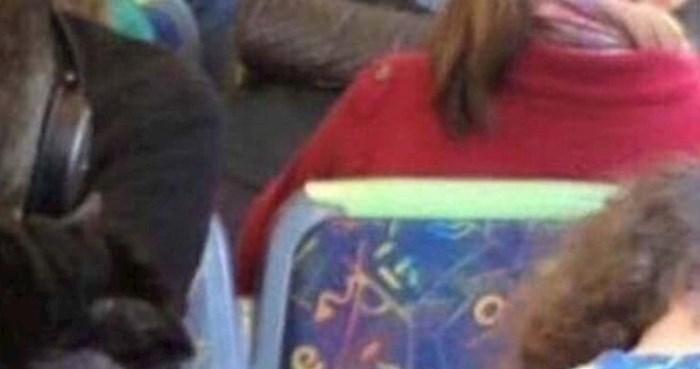 Žena je sjela u autobus, zbog jedne stvari su joj se svi smijali