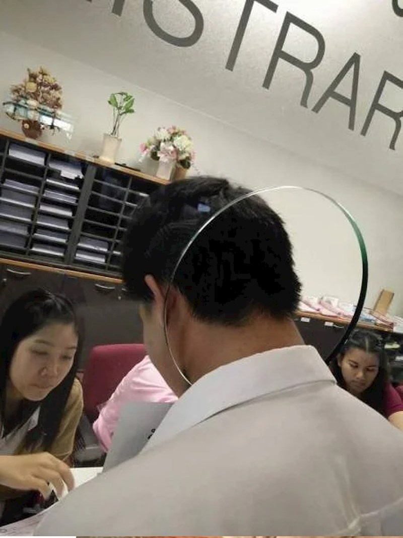 Ovaj nije čuo za socijalno distanciranje!