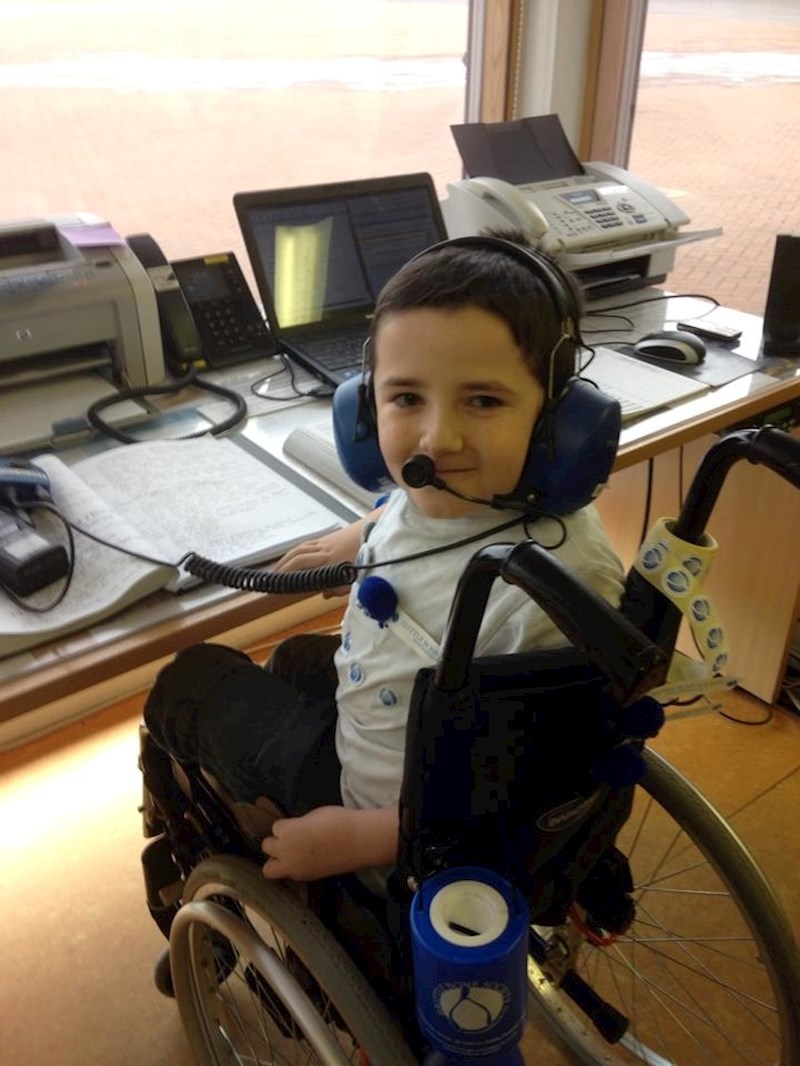 "Sin mog prijatelja ima bolest krhkih kostiju. Danas je želio pomoći dobrotvornoj udruzi koja je i njemu pomogla"