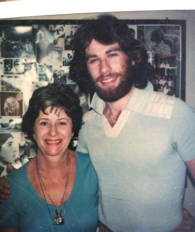 John Travolta pozira s prijateljevom mamom