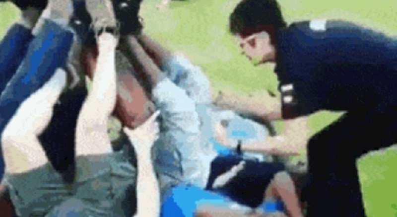 Mladići su pokušavali izvesti jedan trik, kada je došla ova žena i sve pokvarila