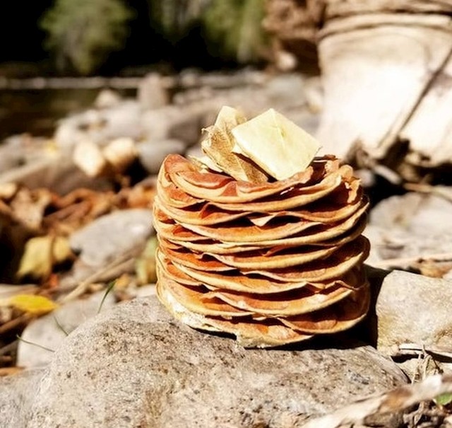 Palačinke? Ne, borova šišarka!