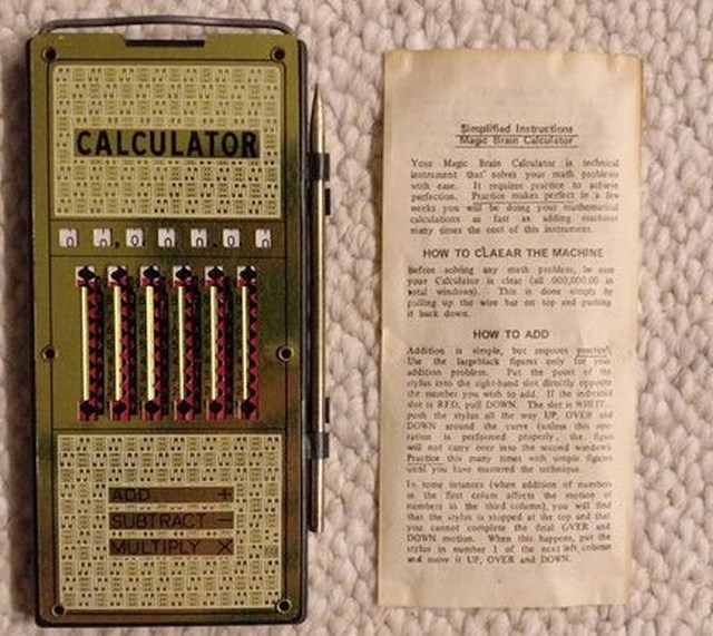 "Pronašao sam ovaj stari kalkulator na tavanu moje prabake"