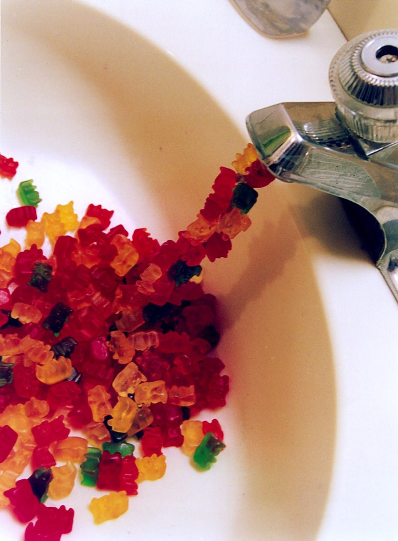 " GUMMY BEAR SINK "