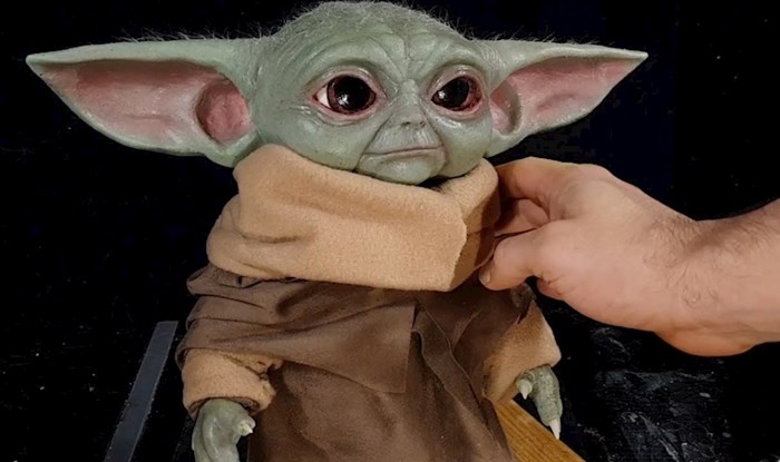 Izrada gumene Baby Yoda skulpture (VIDEO)