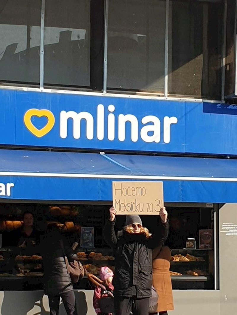 Prosvjed ispred Mlinara